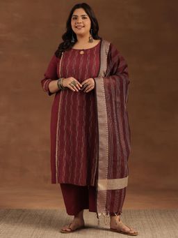 Extra love by Libas - Woman Plus Size Maroon Straight Kurta and Pant with Dupatta