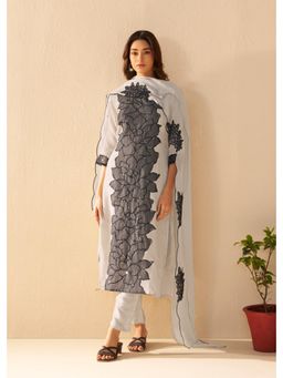 Autumnlane - Albeli Frost Full Work Kurta and Pant with Dupatta