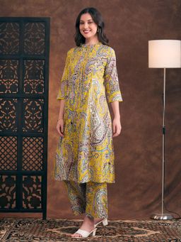 FASHOR - Floral Printed A-Line Pleated Co-Ord Set