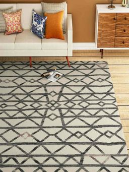 IMPERIAL KNOTS - Ivory Charcoal Tribal Hand Woven Dhurrie (5x8 feet)