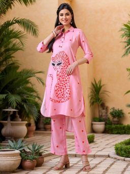 Gahan - Womens Pink Animal Printed Kurta with Pant (Set of 2)