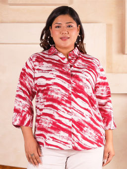 Indietoga Plus Size - Women Plus Size Red Lehriya Print Polyester Crepe Longline Shirt
