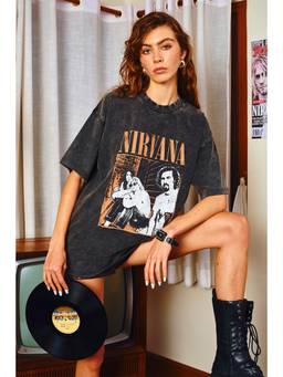 Bonkers Corner - Black Old Memoria Oversized T-shirt For Women