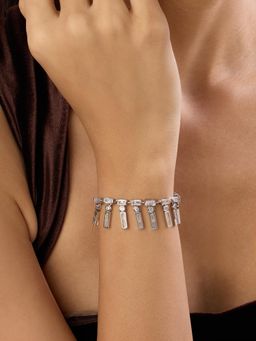 Isharya - White Theodora Charm Bracelet In Rhodium Plated