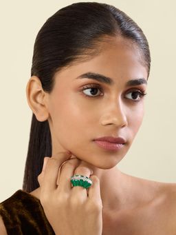 Isharya - Green Hedy Cocktail Ring In Rhodium Plated