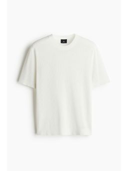 H&M - Men White Regular Fit Hole-Knit T-Shirt