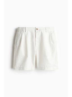 H&M - Men White Regular Fit Chino Shorts