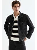 Black color option, Currently selected