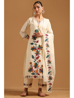 Soch - Off White Embroidered Straight Three Fourth Sleeves Kurta Pant with Dupatta
