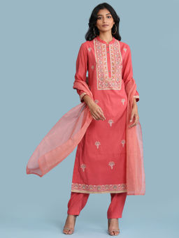 Aarke Ritu Kumar - Pink Embroidered Kurta With Pant And Dupatta (set Of 3)