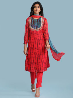 Aarke Ritu Kumar - Red Embroidered Kurta With Pant And Dupatta (set Of 3)