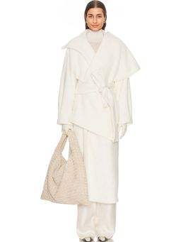 Karen Arcanjo - Kali Coat