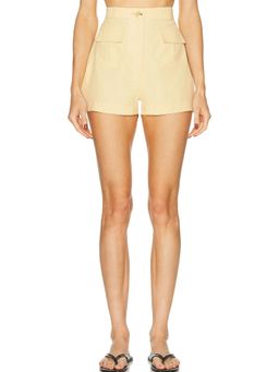 Matthew Bruch - Cargo Hot Short