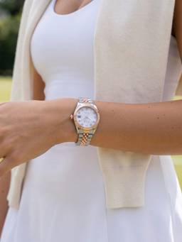 ELLE - Women Metal Round White Watch-El-Et-Dtw