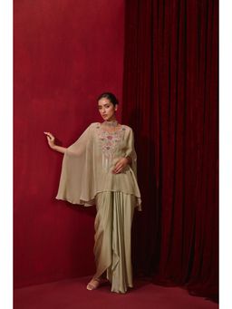 Ajiesh Oberoi - Green Chahat Embroidered Cape and Skirt with Inner (Set of 3)