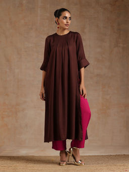 trueBrowns - Cola Brown Modal Satin Neck Pleat Kurta Set (Set of 2)