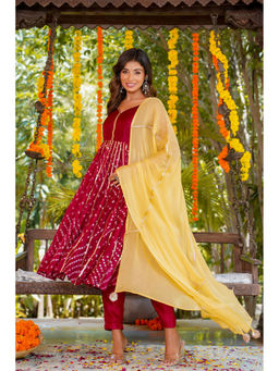 Rangpur - Maroon Bandhani Anarkali (Set of 3)