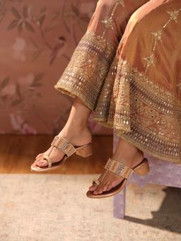 ERIDANI - Women Aaravi Pink Kolhapuri Heels