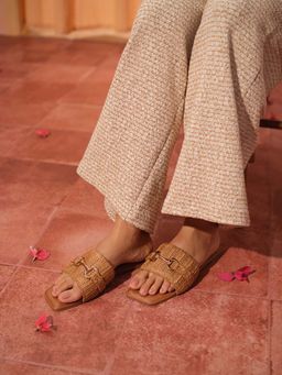 ERIDANI - Women Sorelle Tan Embellished Chain Flats