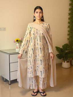 Gahan - Womens Viscose Rayon Straight Printed Kurta with Pant & Dupatta