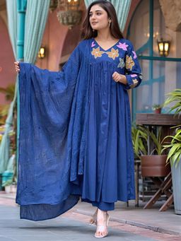 Gahan - Womens Viscose Rayon Anarkali Solid Kurta with Pant & Dupatta