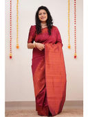 Maroon color option, Currently selected