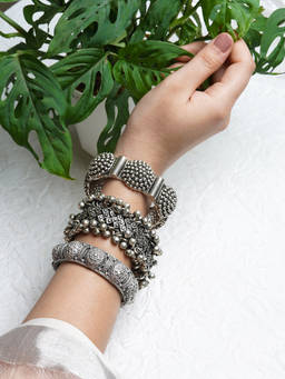 Teejh - Surabhi Stacked Bracelet (Set Of 3)