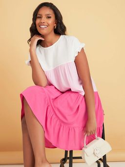 Styli - Pink Short Sleeves Round Neck Colorblock Tiered Knee Length Dress