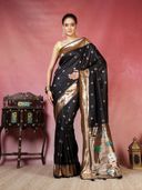 Black color option, Sold out, Currently selected