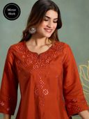 Orange color option, Sold out, Currently selected
