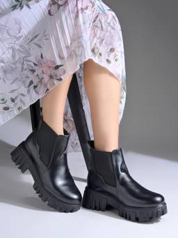 Shoetopia - Women Black Chelsea Boots