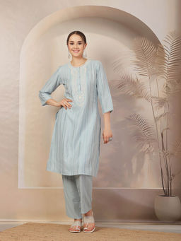 Nayam by lakshita - Blue Embroidered Kurta and Pant (Set of 2)