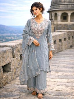 MABISH LUXE - Embroidered High Low Kurta with Pant and Dupatta