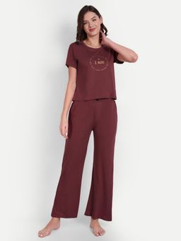 Bedtime Story - Burgundy T-shirt with Pyjama