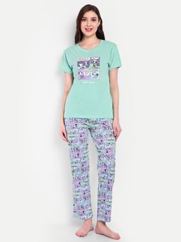 Bedtime Story - Green Peanut Comic T-shirt with Pyjama