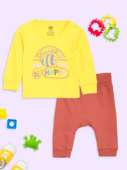 The Mom Store - Bee Happy T-Shirt and Joggers (Set of 2)