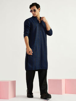Vastramay - Men Navy Blue Textured Lycra Kurta and Pyjama (Set of 2)