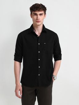 Arrow Sports - Men Black Solid Slim Fit Casual Shirt
