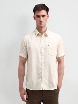 Arrow Sports - Men Cream Solid Regular Fit Casual Shirt