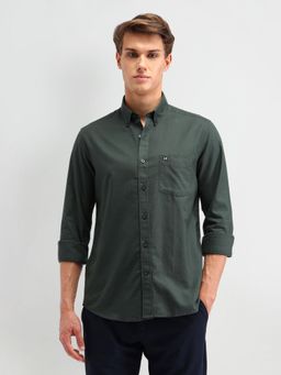 Arrow Sports - Men Green Solid Slim Fit Casual Shirt