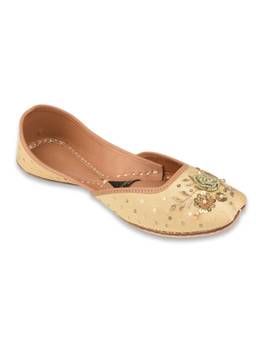 Desi Colour - Noor-e-Gulshan - The Mehar Collection Gold Juttis