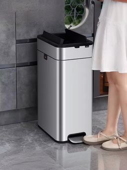 UMAI - Stainless Steel Peddle Dustbin 20L, Silver