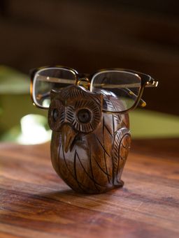 ExclusiveLane - The Wise Owl' Spectacle Holder Cum Showpiece