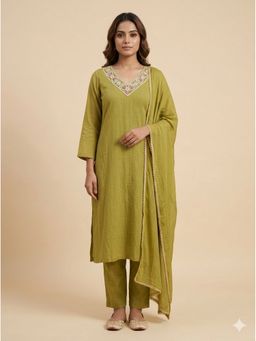 Bcz Style - Women Cotton Green Embroidered Kurta with Pant and Dupatta