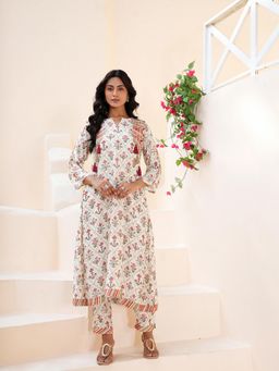 Indisangam - Women Ivory Vintage Floral Jali Muslin Kurta and Pant