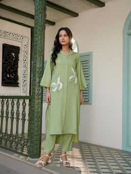 Indisangam - Women Olive Artistic White Motif Detailing Kurta and Pant