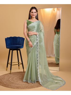 Women Olive Silk Blend Digital Print Saree With Unstitched Blouse