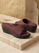 Maroon color option