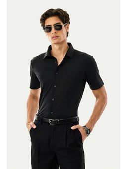 Snitch - Men Black Solid Half Sleeves Slim Fit Casual Shirt