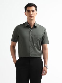 Arrow Newyork - Men Olive Solid Relaxed Fit New York Shirt